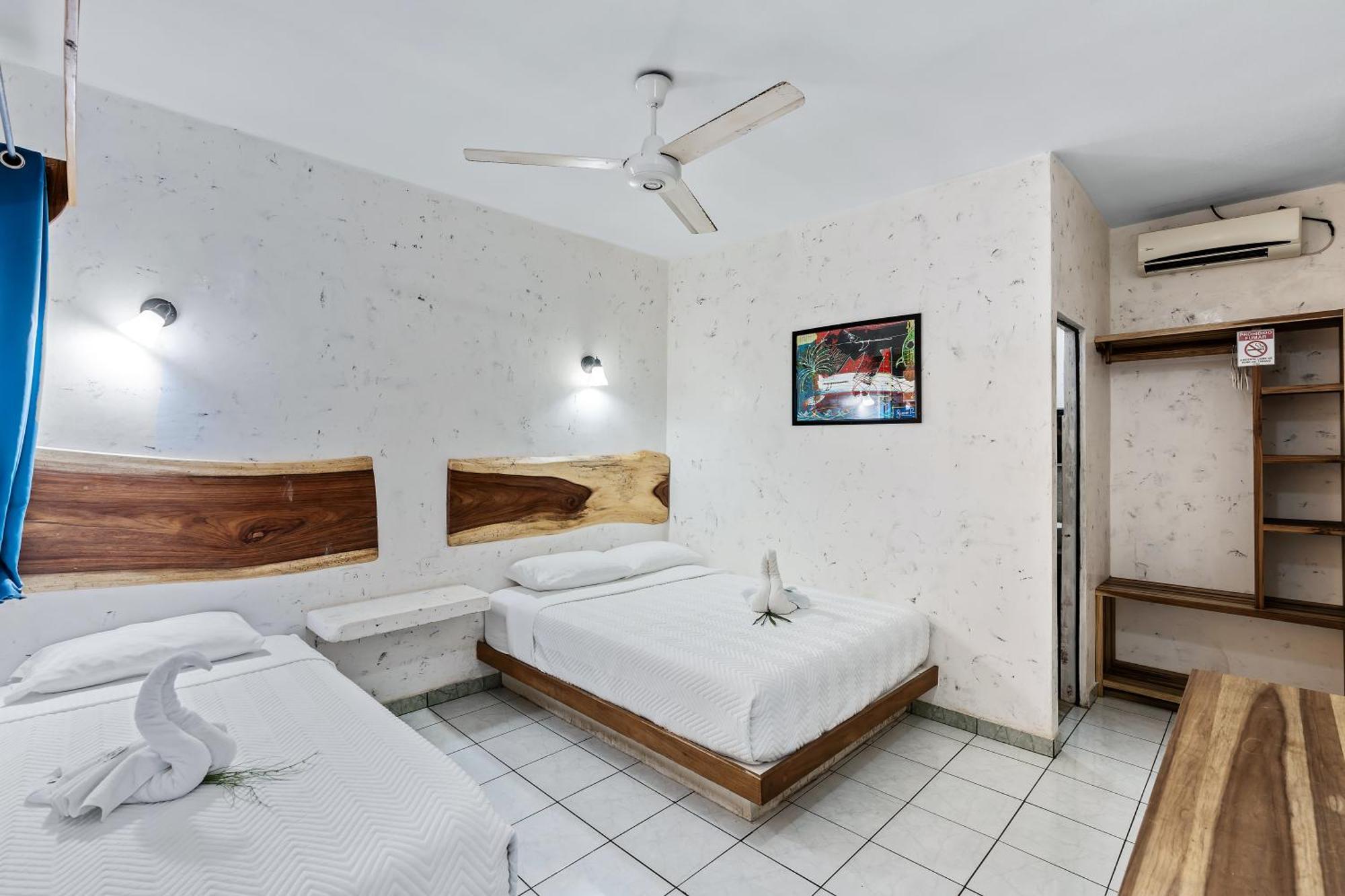 Hotel Tamarindo Inn - 1 Mi To Tamarindo Beach エクステリア 写真